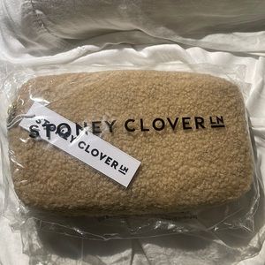 Stoney Clover Small Sherpa Pouch - hazelnut